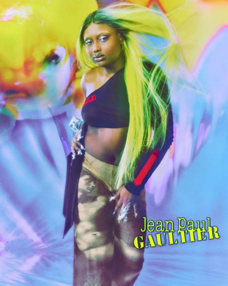 Uffizi causa Gaultier Life&People Magazine