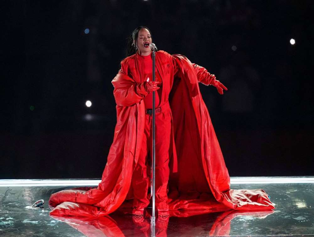 Look Rihanna Super Bowl 2023 Life&People Magazine