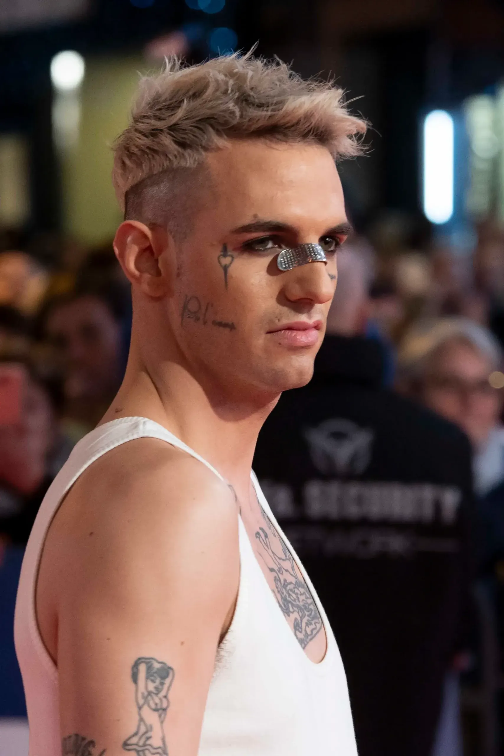 Nasal strip trend Tik Tok - Life&People Magazine