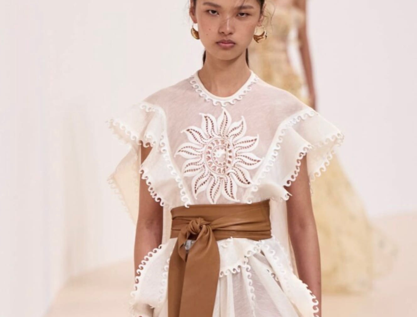 Abito Zimmermann SS 2025 puro lino - Life&People Magazine