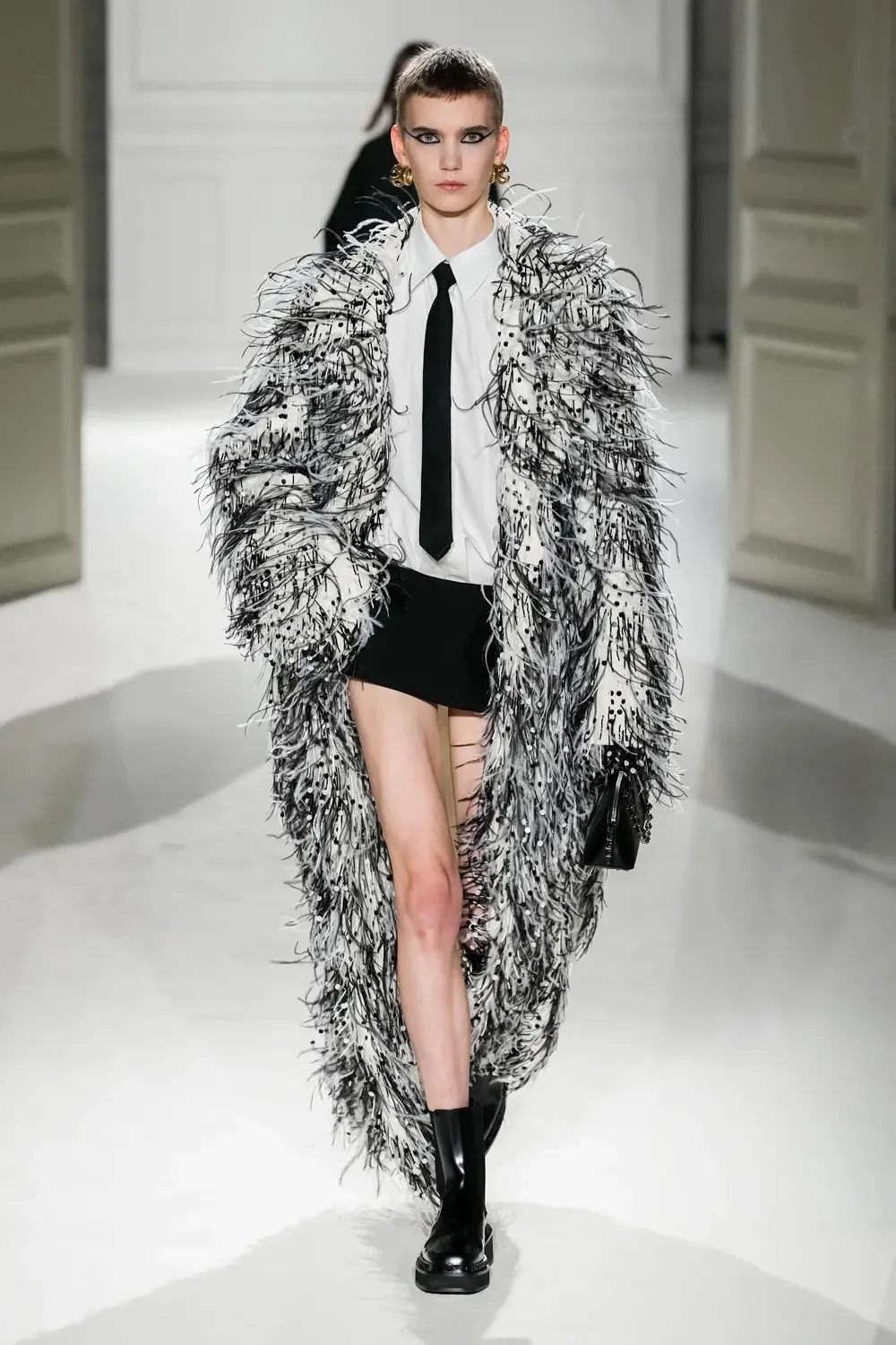 Valentino Autunno Inverno 2023 2024 sfilata PFW | Life&People Magazine