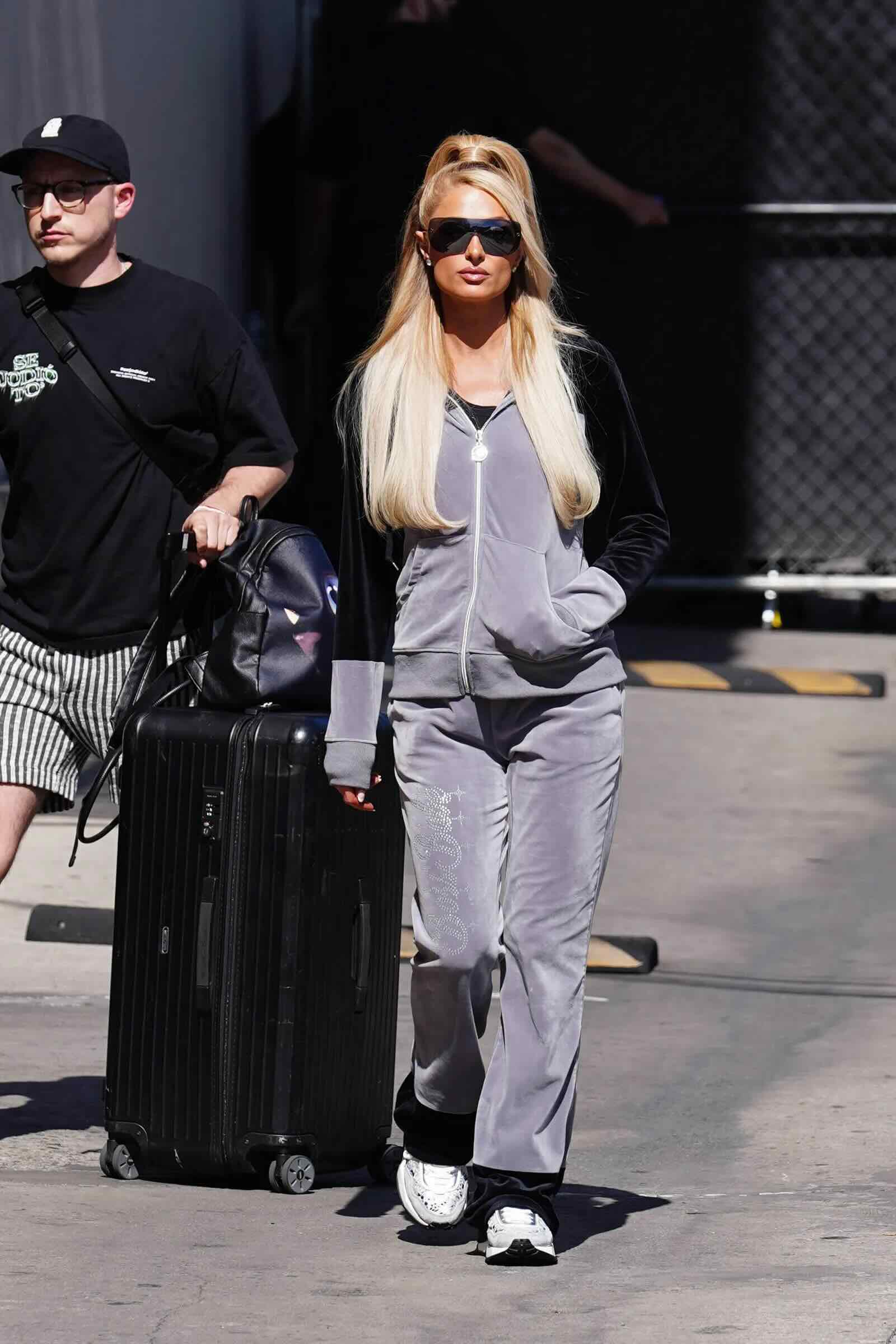 Paris Hilton - Life&People Magazine