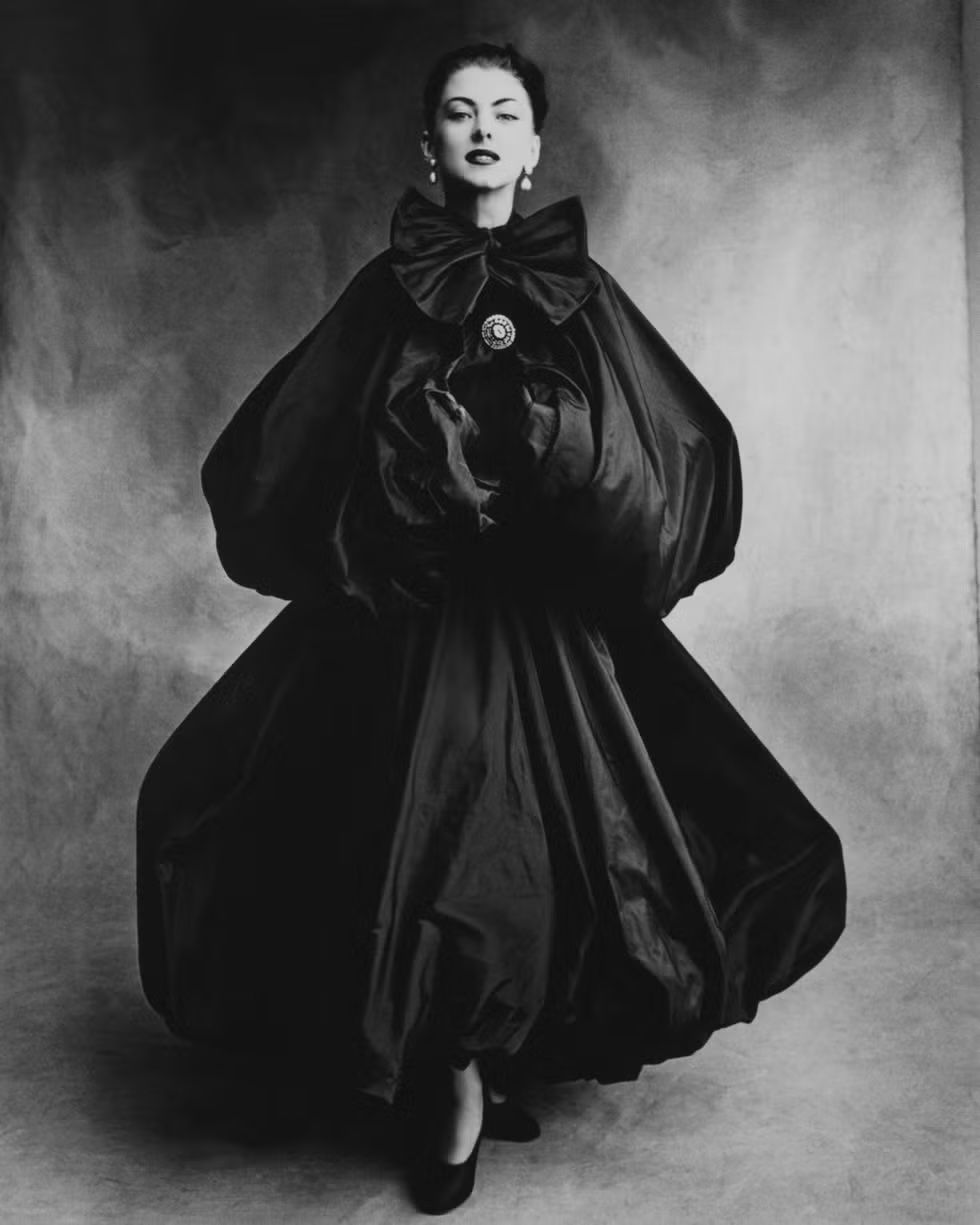 Un abito visionario, 1950. Fotografato da Irving Penn -Life&People Magazine