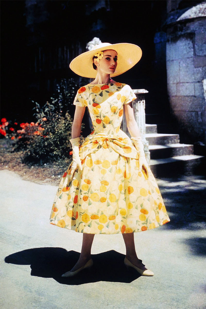 Audrey Hepburn vestito giallo burro con fiori -Life&People Magazine