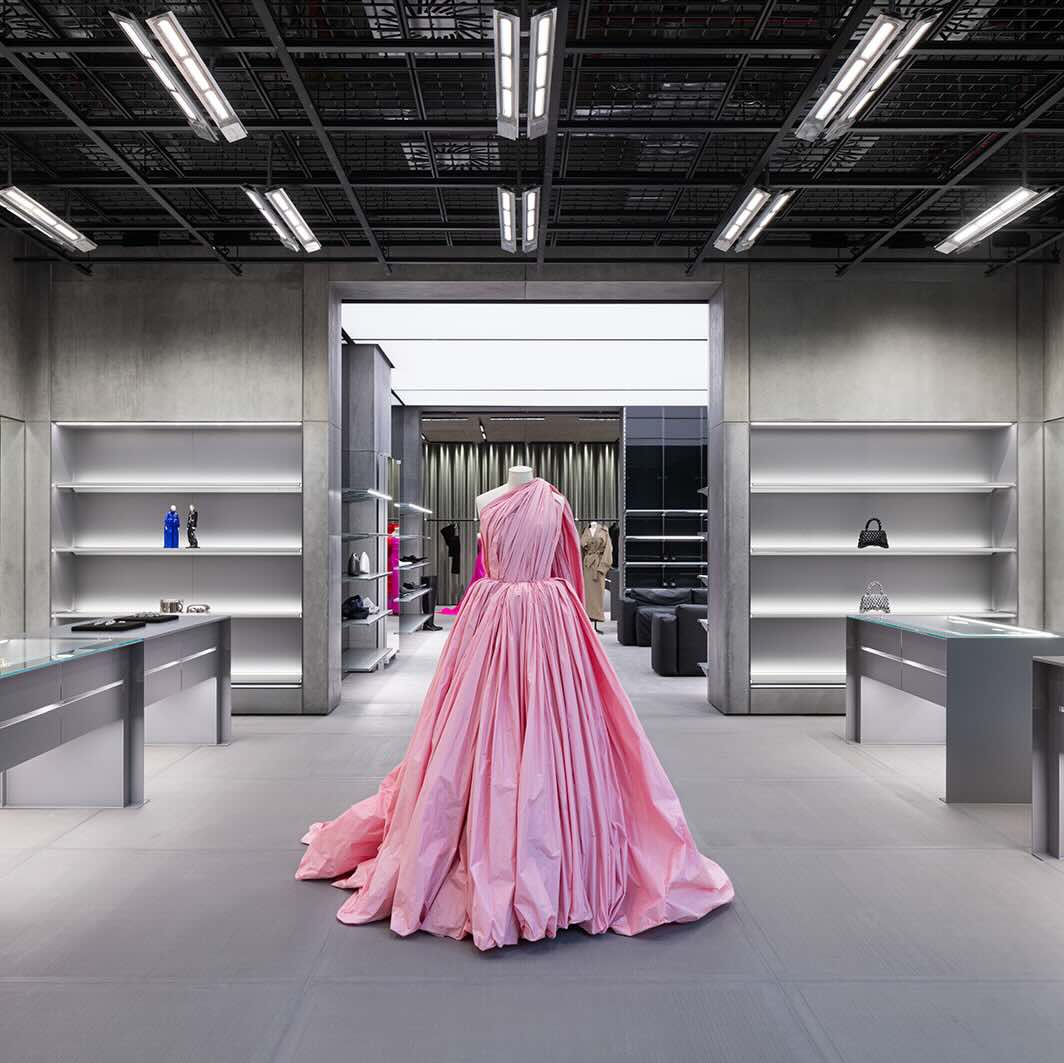 Balenciaga - Life&People Magazine