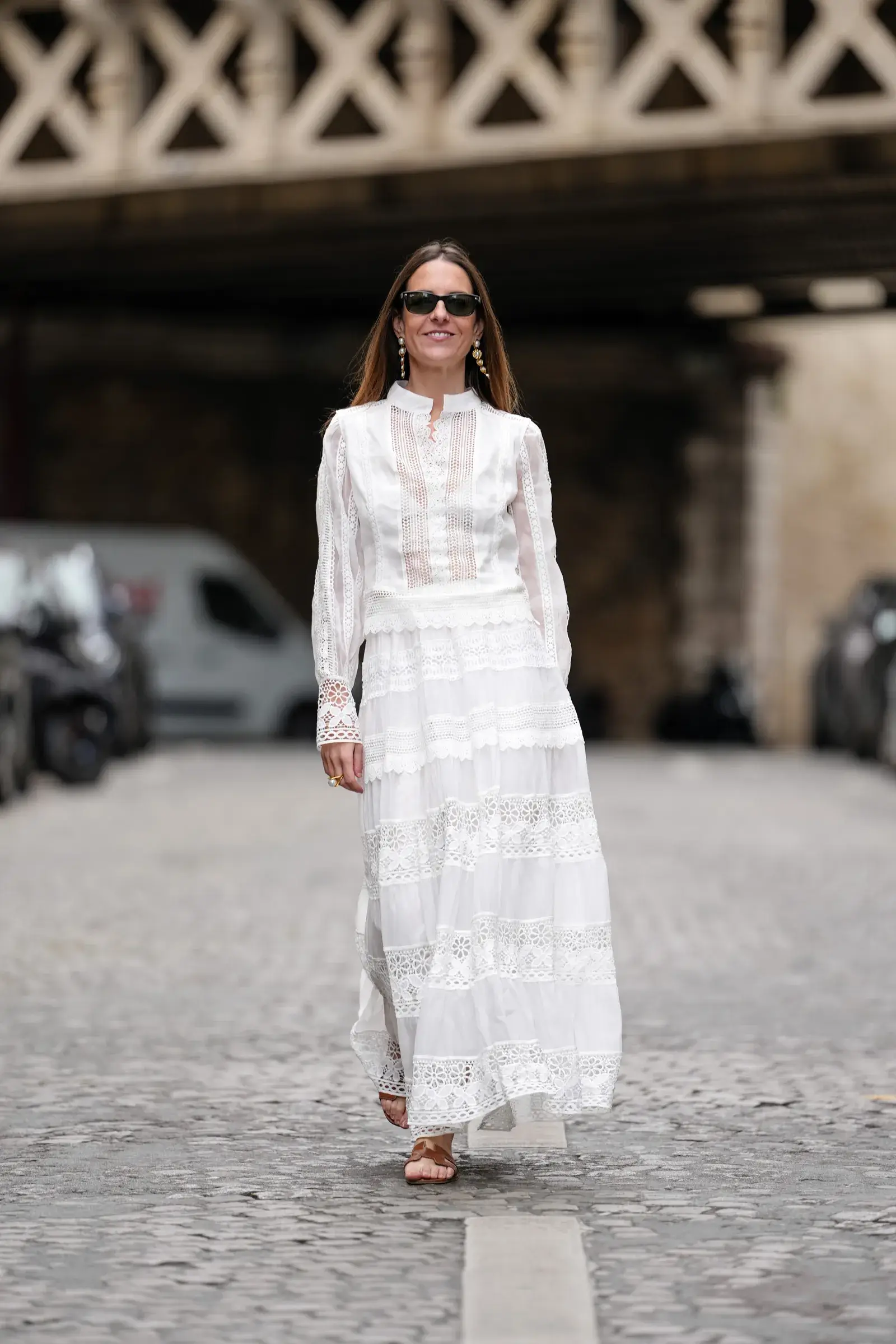 Alba Garavito vestito pizzo sangallo - Life&People Magazine