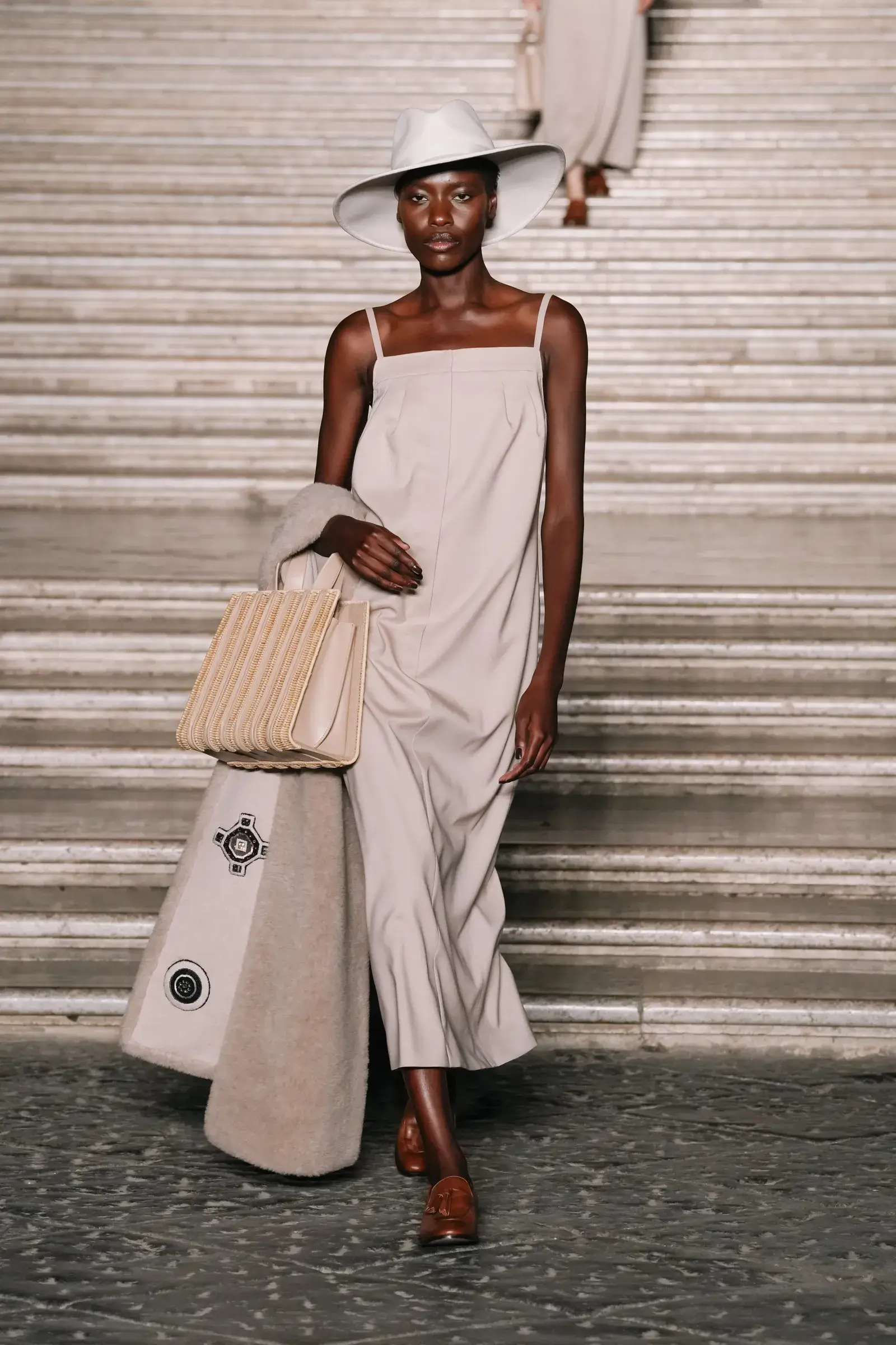 max mara sfilata resort 2026 - Life&People Magazine