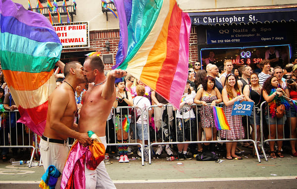  Life&People Magazine