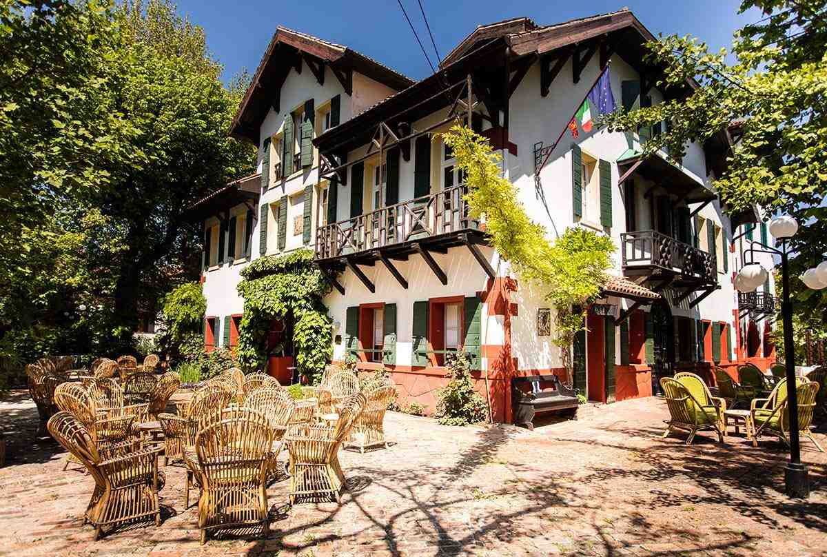 Differenze tra albergo e hotel Quattro Fontane - Life&People Magazine
