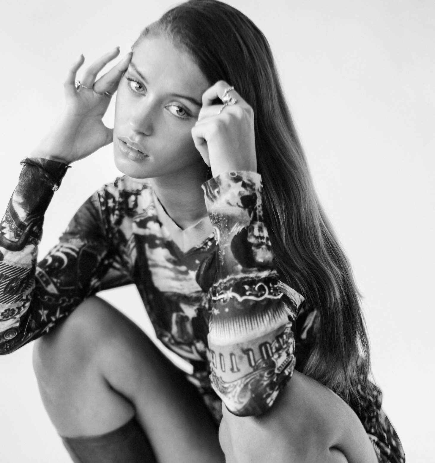 nepo baby Iris Law - Life&People Magazine