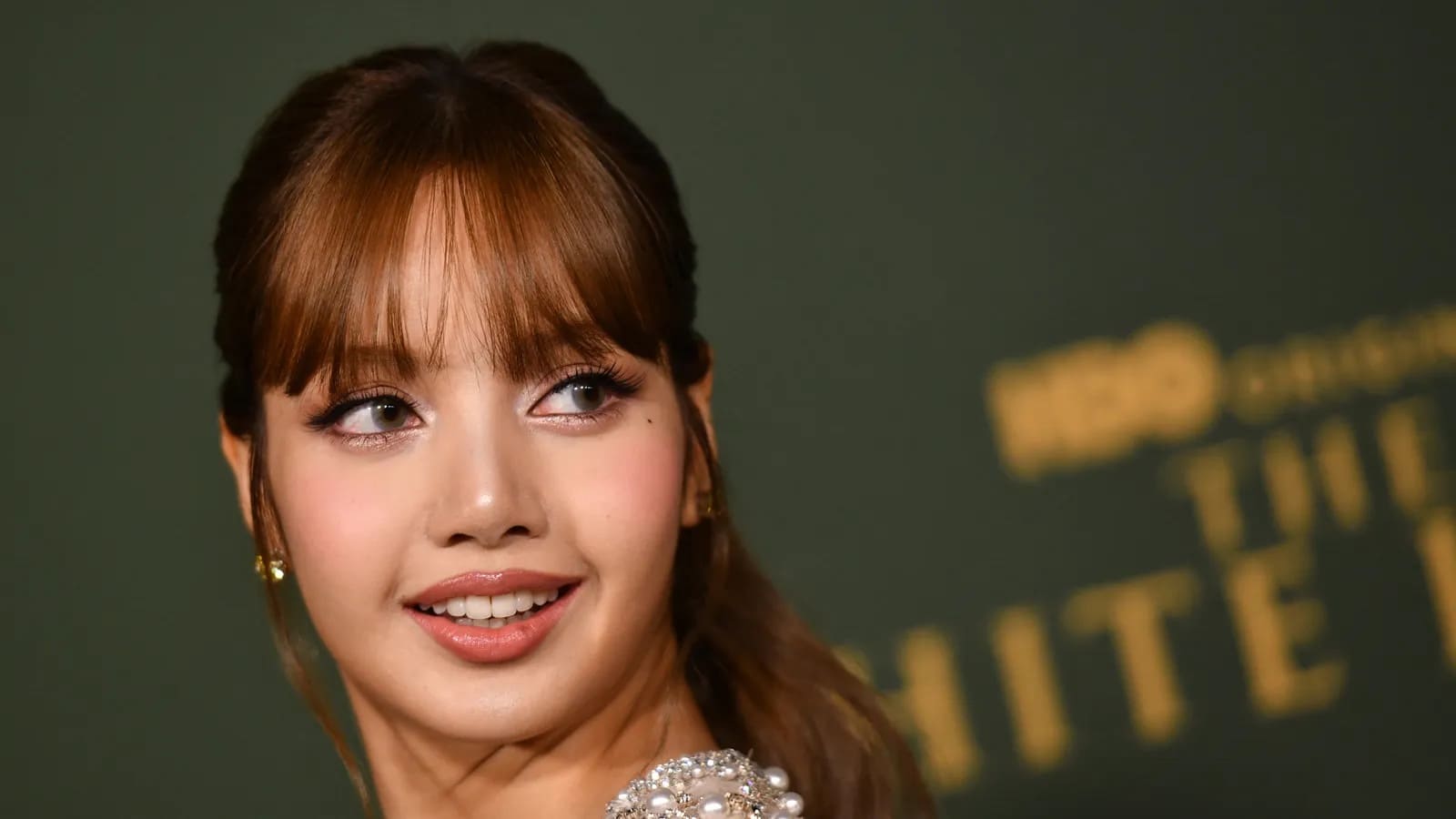 cosmetica t-beauty lisa blackpink- Life&People Magazine