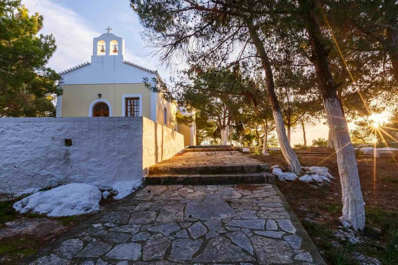 Chiesa a Spetses - Life&People Magazine