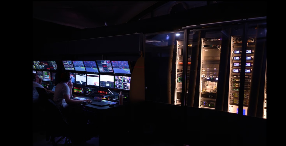 monitor regia f 1 - Life&People Magazine