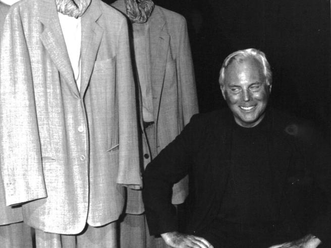 giacca destruttura da uomo e da donna inventata da Giorgio Armani- Life&People Magazine