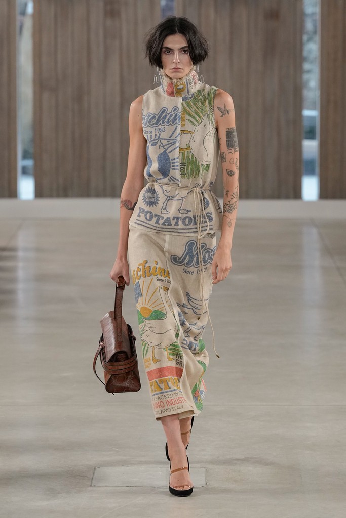 Moschino Primavera Estate 2026 - Life&People Magazine