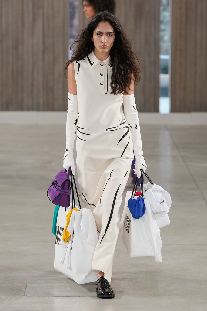 Moschino Primavera Estate 2026 - Life&People Magazine