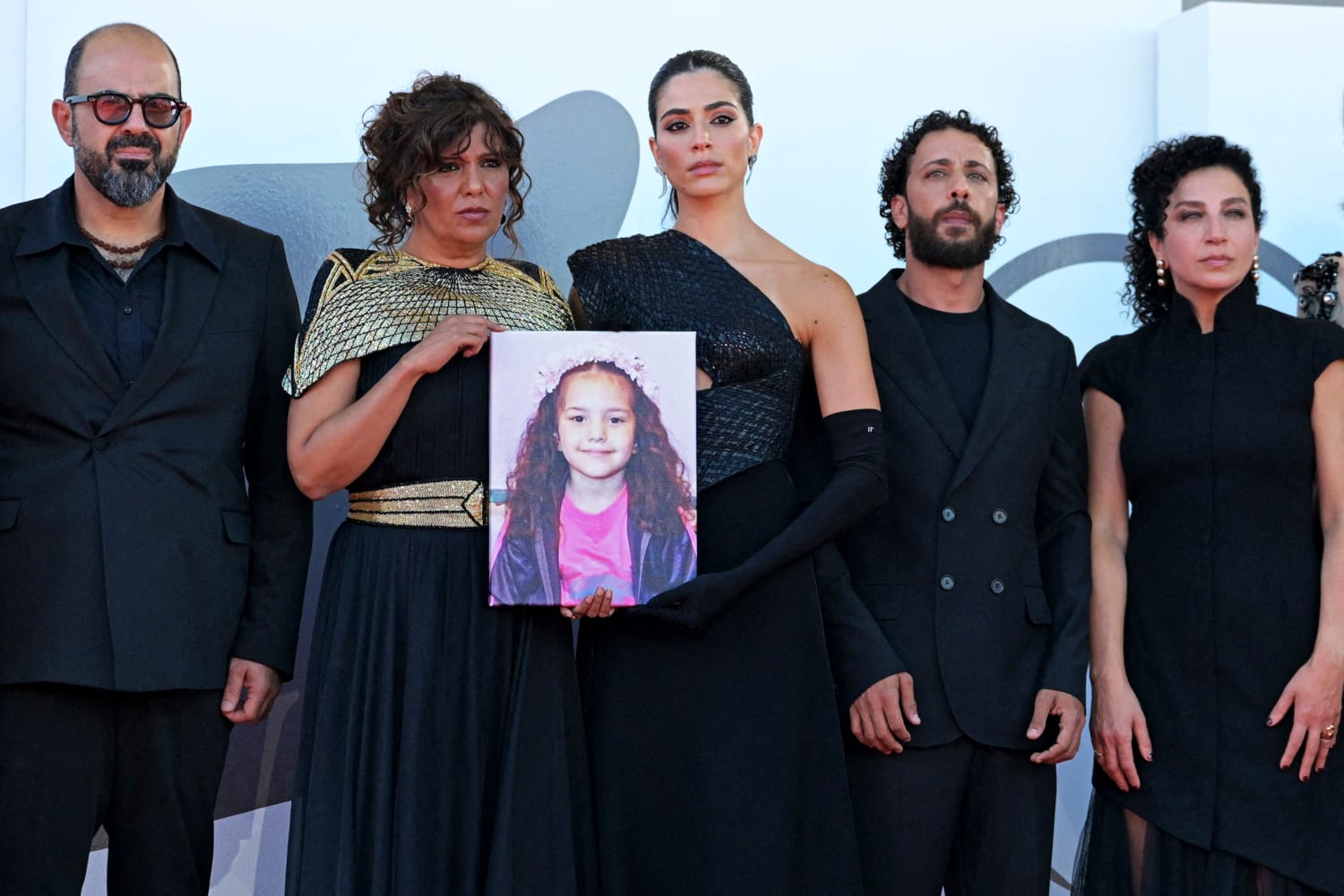 - Life&People Magazine