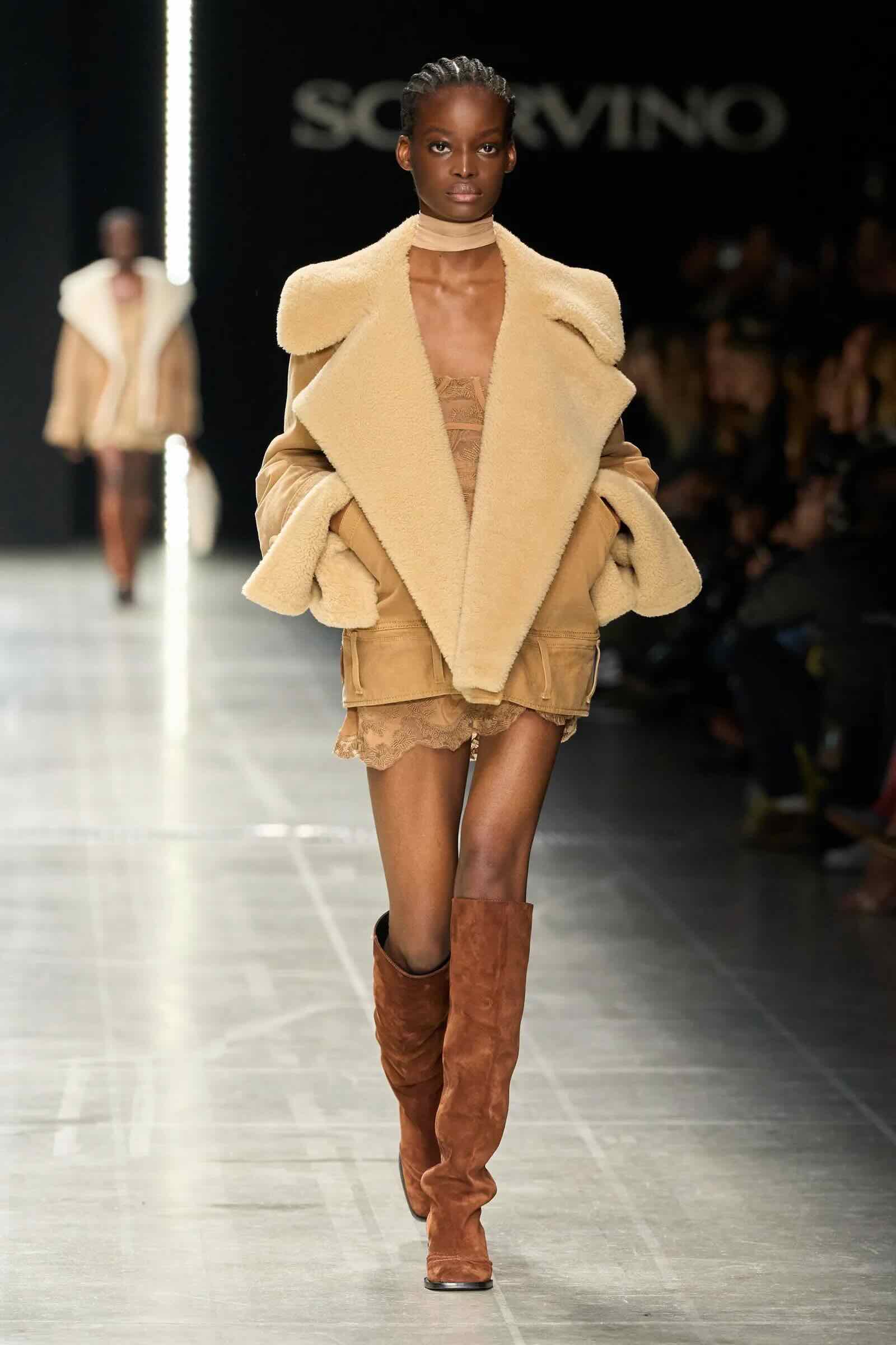 stivalii in camoscio Ermanno Scervino FW 2025-2026 - Life&People Magazine