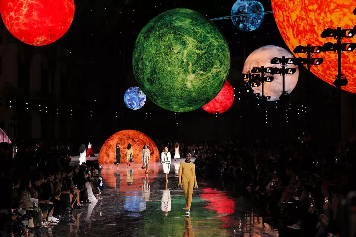 tendenze moda paris fashion week 2025 - Life&People Magazine