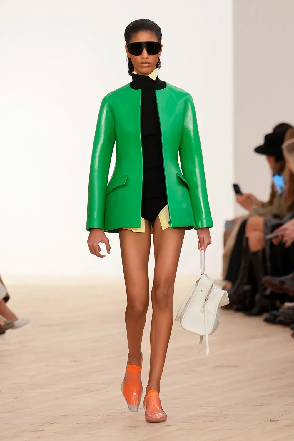 tendenze moda paris fashion week 2025 - Life&People Magazine