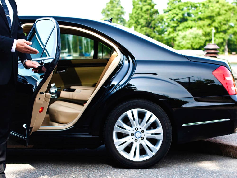 vantaggi trasferimenti auto lusso - Life&People Magazine