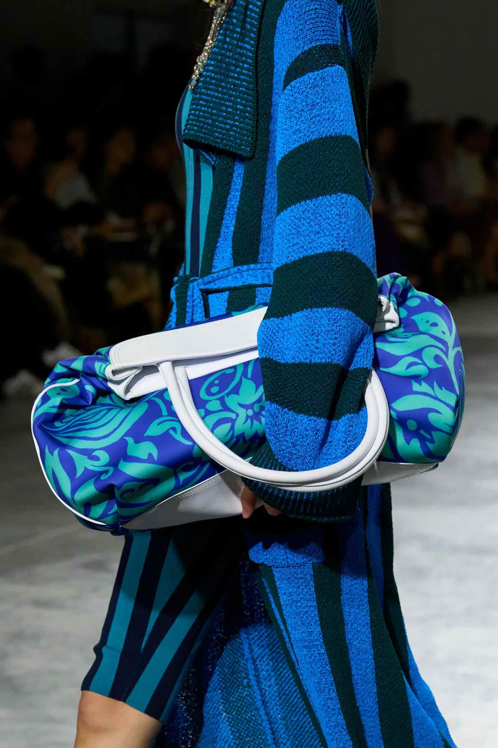 colori moda primavera 2026 dries van noten - Life&People Magazine