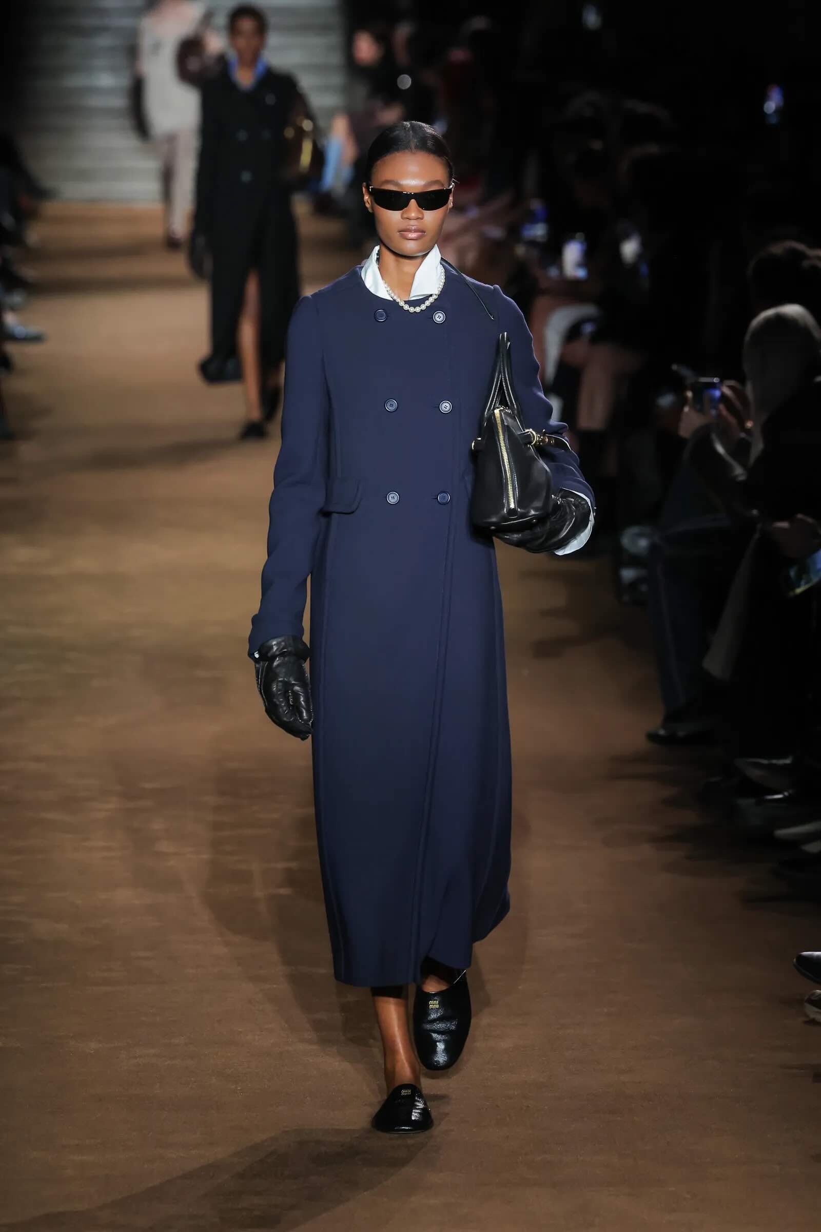 il blue navy visto sulle passerelle - Life&People Magazine