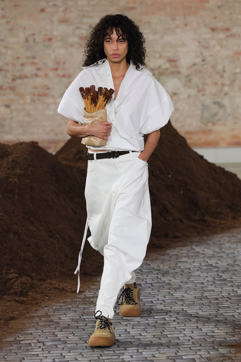 moschino autumno inverno 2026 2027- Life&People Magazine