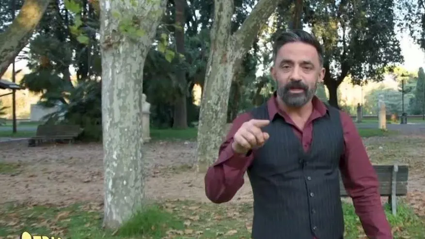 verità giornalista Direttore Enrico Sanchi e fake news striscia la notizia Francesco Mazza frangioalienato - Life&People Magazine