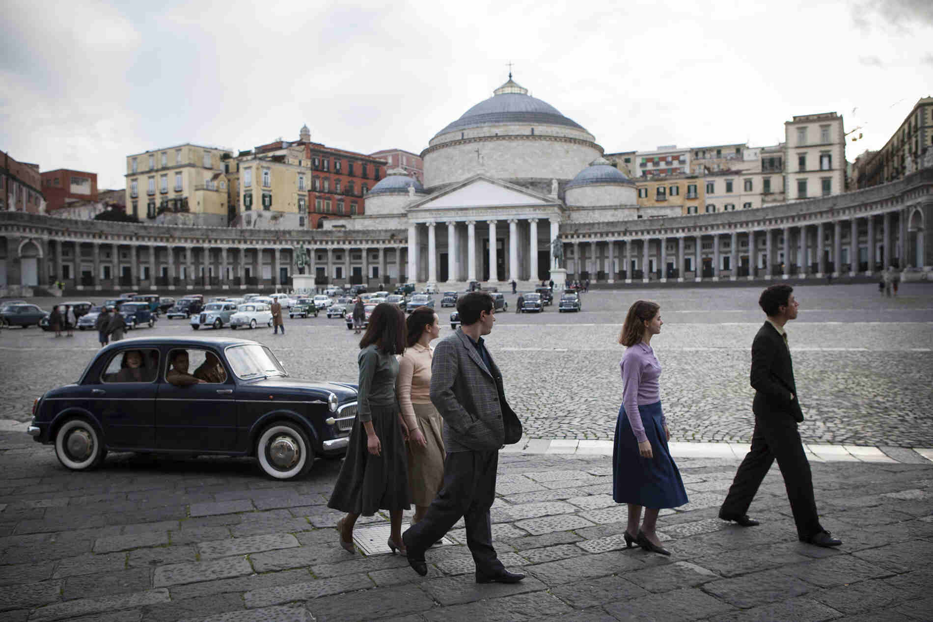 Book travel tendenze viaggi letteratura. Elsa Ferrante - Life&People Magazine