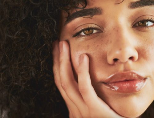 La rivoluzione soffice della Cloud Skin per una perfezione impalpabile