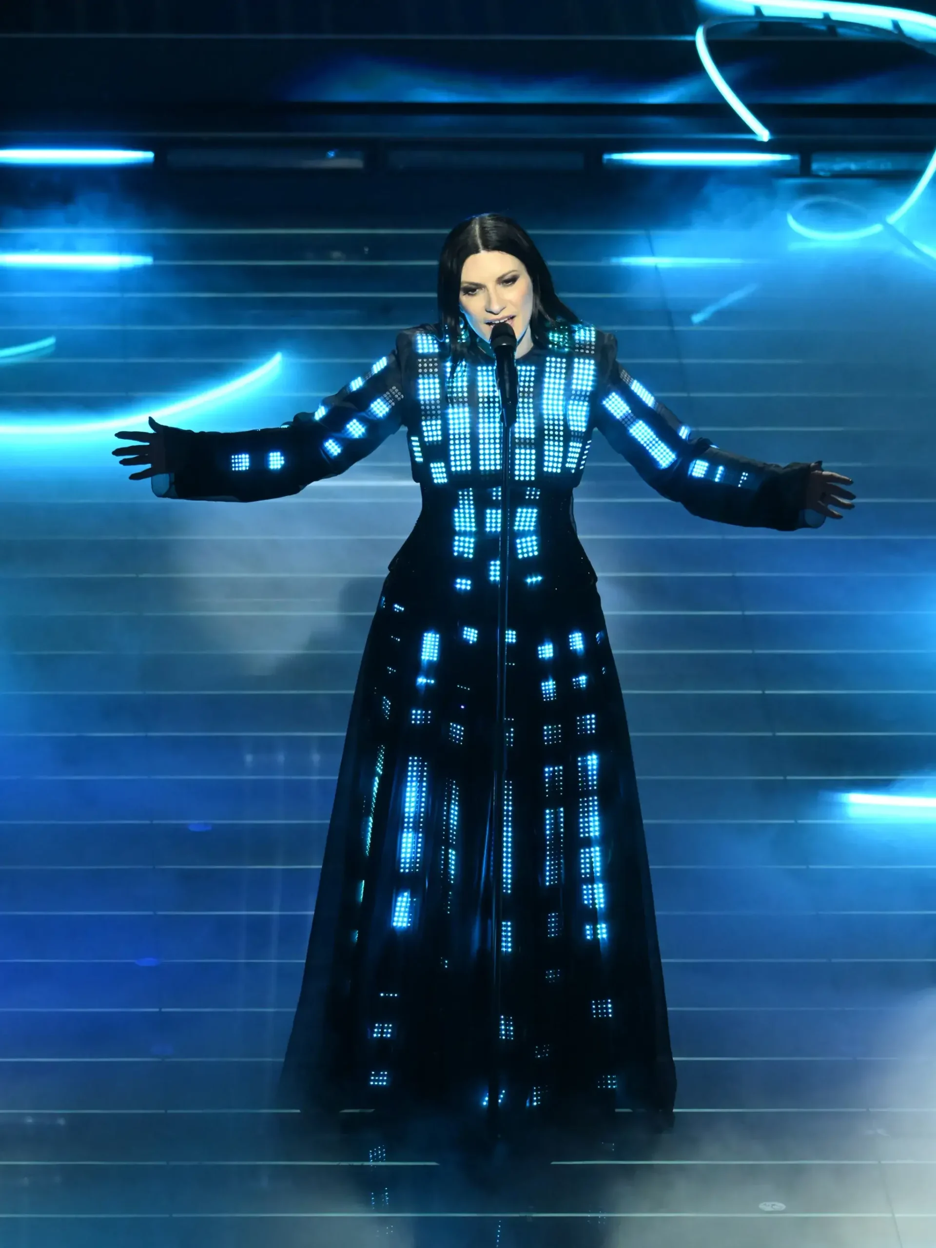 laura pausini medley serata finale sanremo 2026 - Life&People Magazine