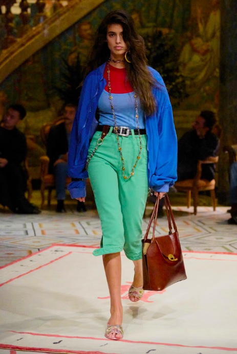 versace pantaloni capri ss25 - Life&People Magazine