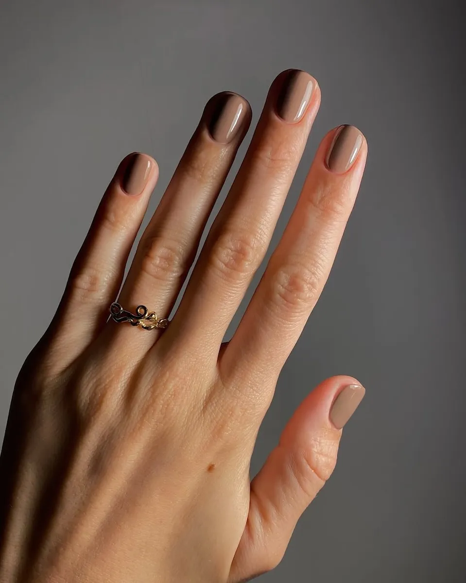 Tendenze nail art primaveria estate 2026 - Life&People Magazine