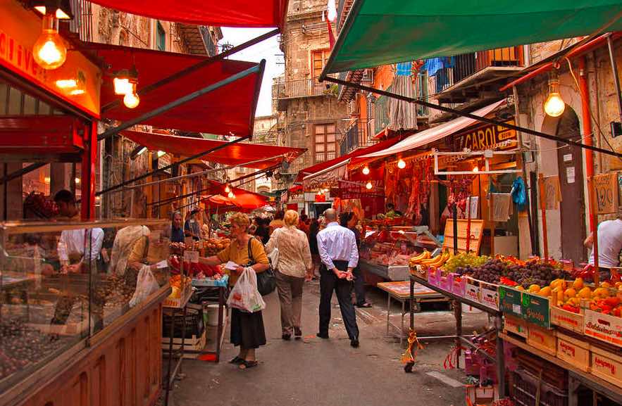 ballar&ograve; palermo mercato - Life&People Magazine