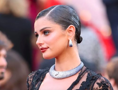 L’eleganza del wet look trasforma i capelli in manifesto di alta moda