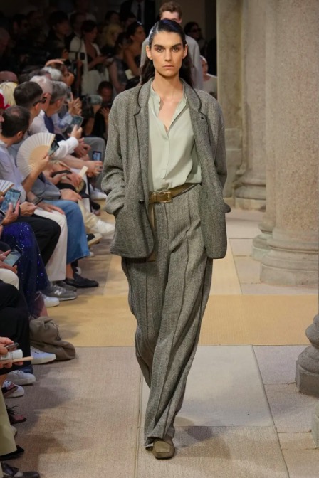 armani cruise donna 2027 - Life&People Magazine