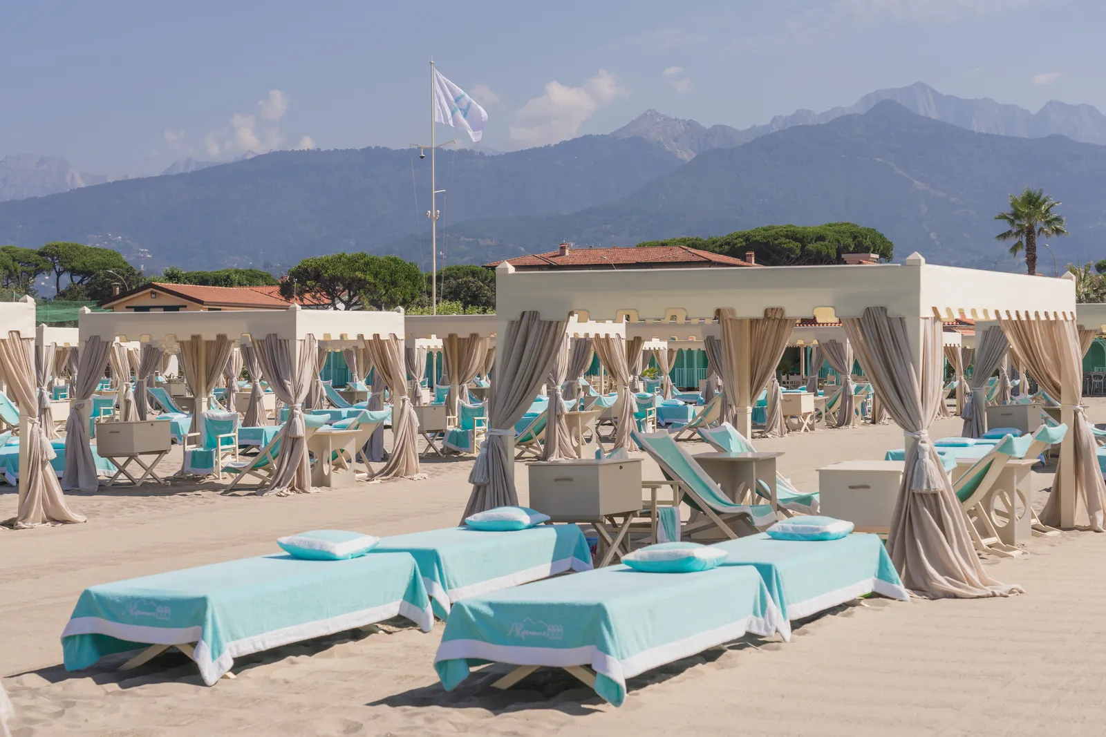 beach club lusso - Life&People Magazine
