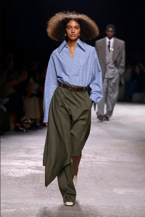 bottega veneta camicia oversize marinière -Life&People Magazine 