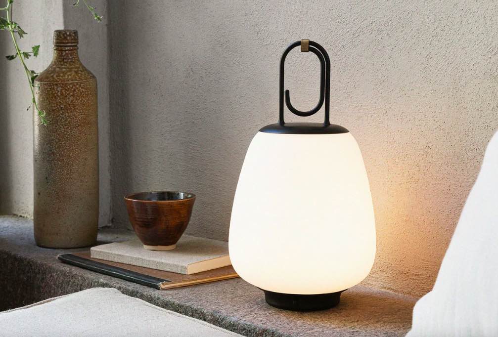 con&tradition portable lamp - Life&People Magazine
