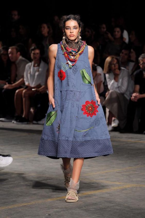 moda handmade Abito ricamato Life&People Magazine