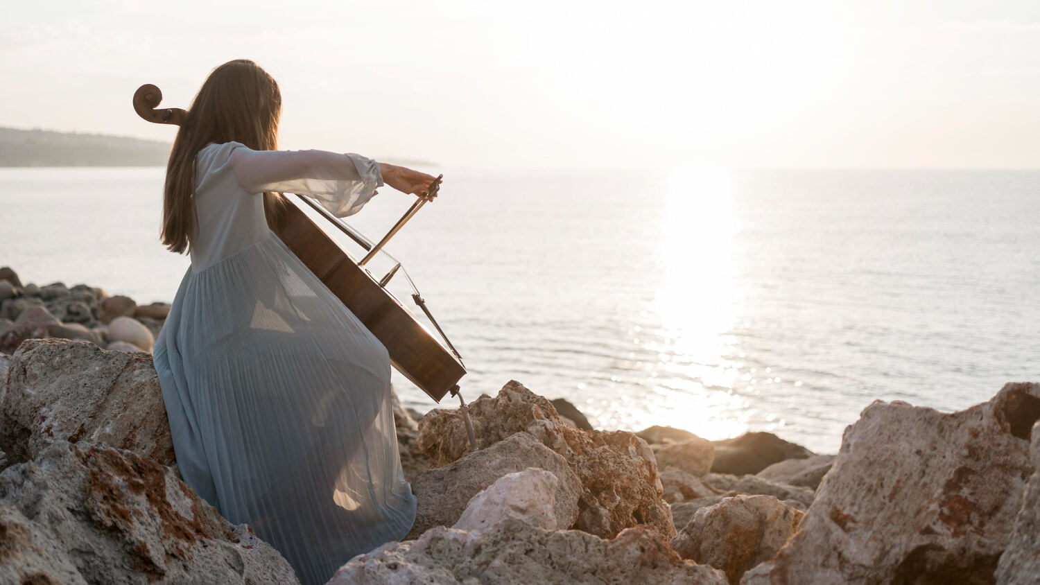 Concerti alba tramonto violoncellista - Life&People Magazine