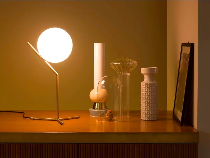 lampada in ottone flos Life&People Magazine