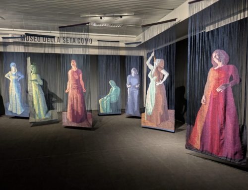Como: la seta diventa arte e conquista le collezioni internazionali