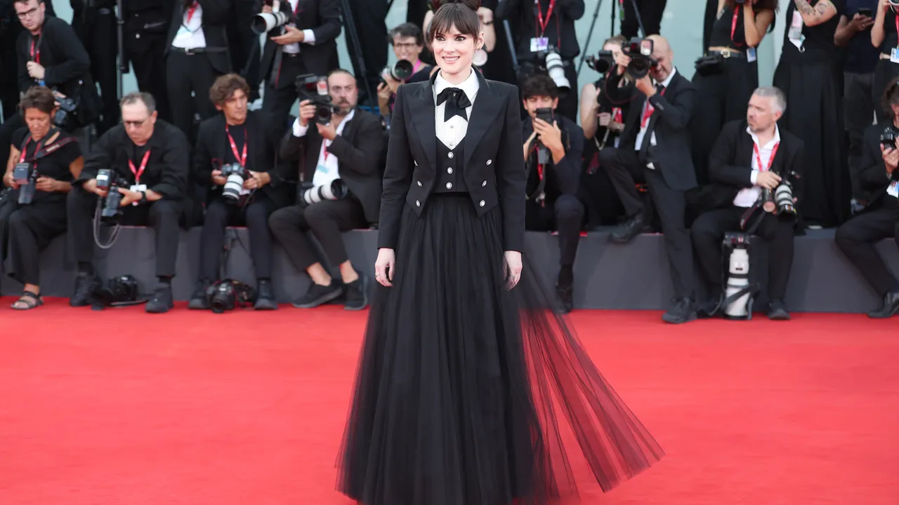 Winona Ryder gothic Venezia Life&People Magazine 