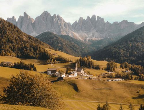 L’evoluzione del lusso alpino: tra bio-architettura e borghi nascosti in Valtellina