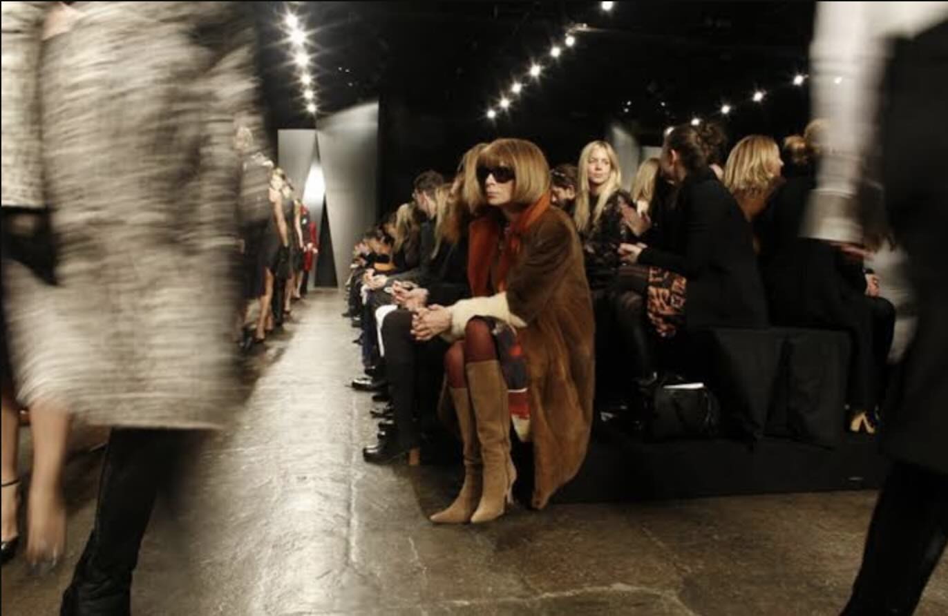 Anna Wintour Front Row - Life&People Magazine