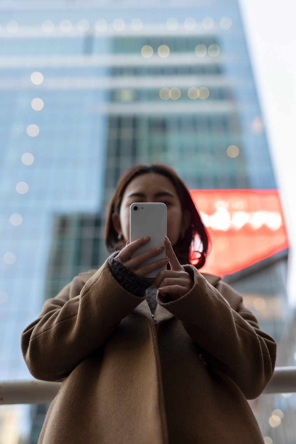 Fiducia nei social smartphone Foto @Freepik
