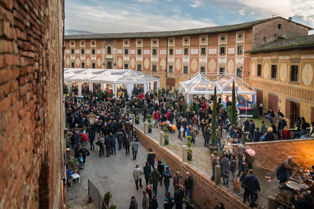 Tartufo bianco Colline Sanminiatesi Mostra Mercato © Foto courtesy press office