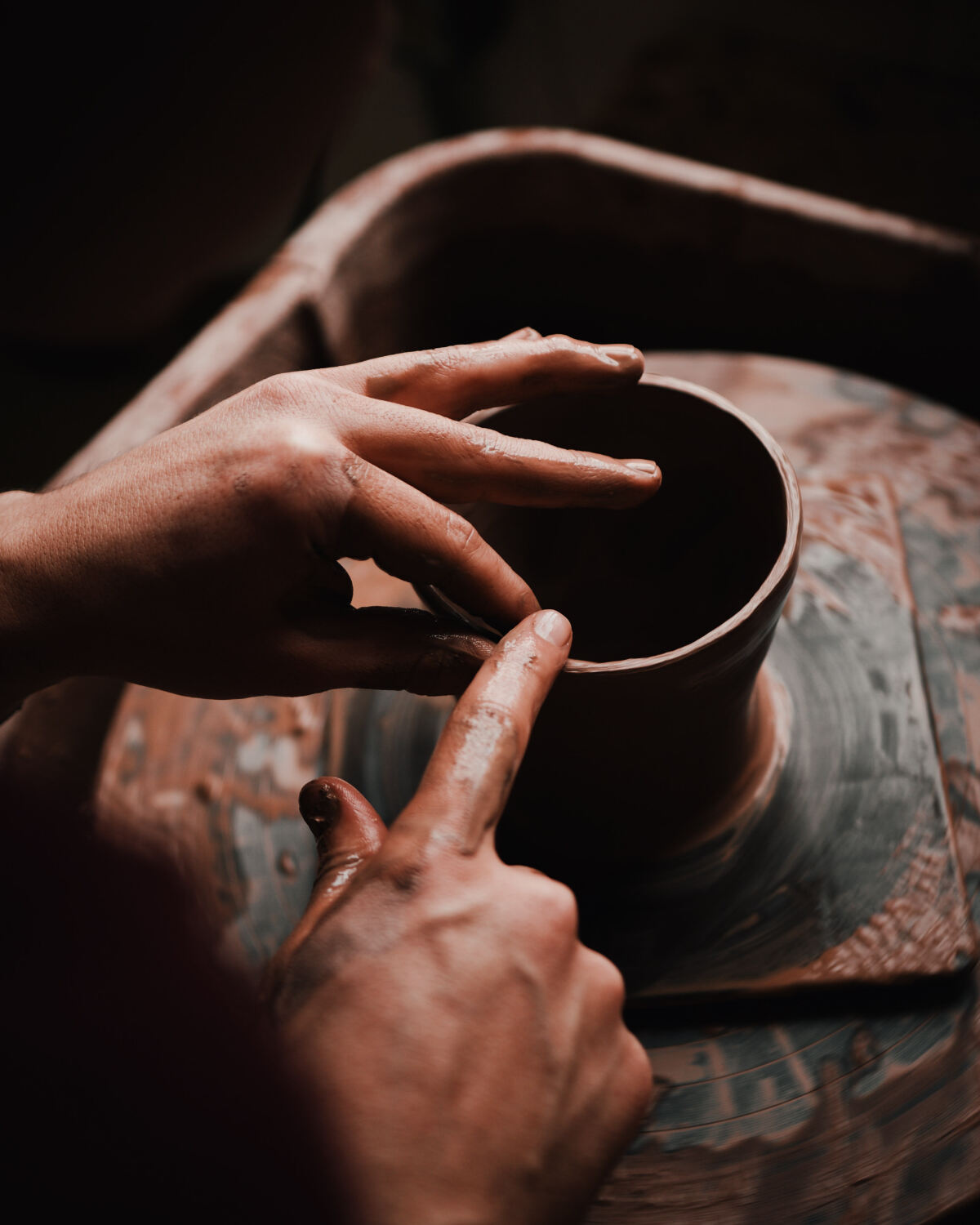 Viaggi slowluxury ceramica Foto @Freepik